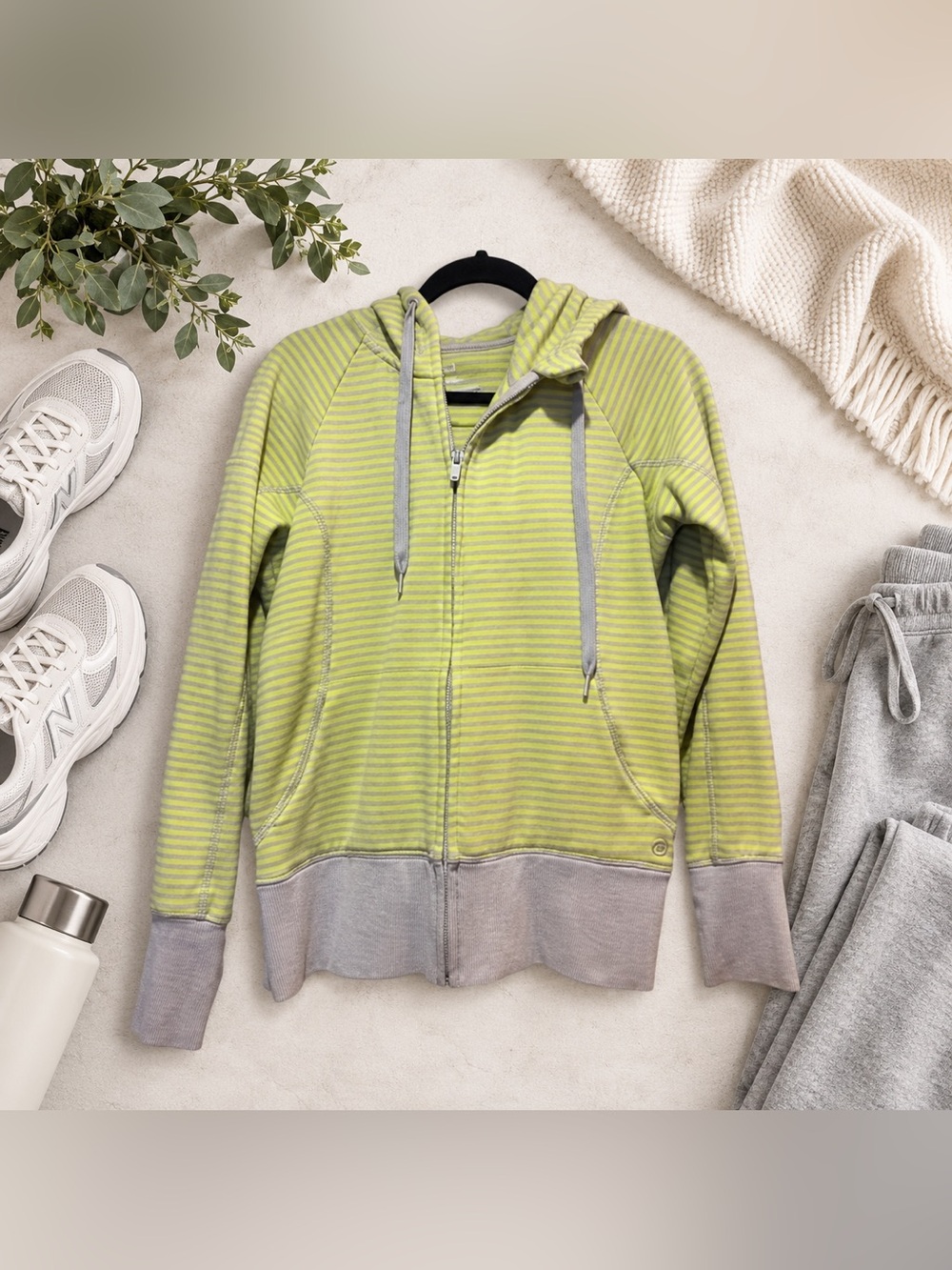 GapFit Neon Striped Sweatshirt Medium | Athletic Pullover Crewneck Bright Stripe